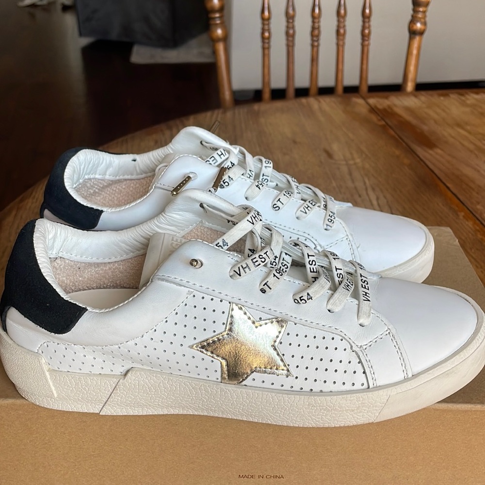Vintage havana sneakers